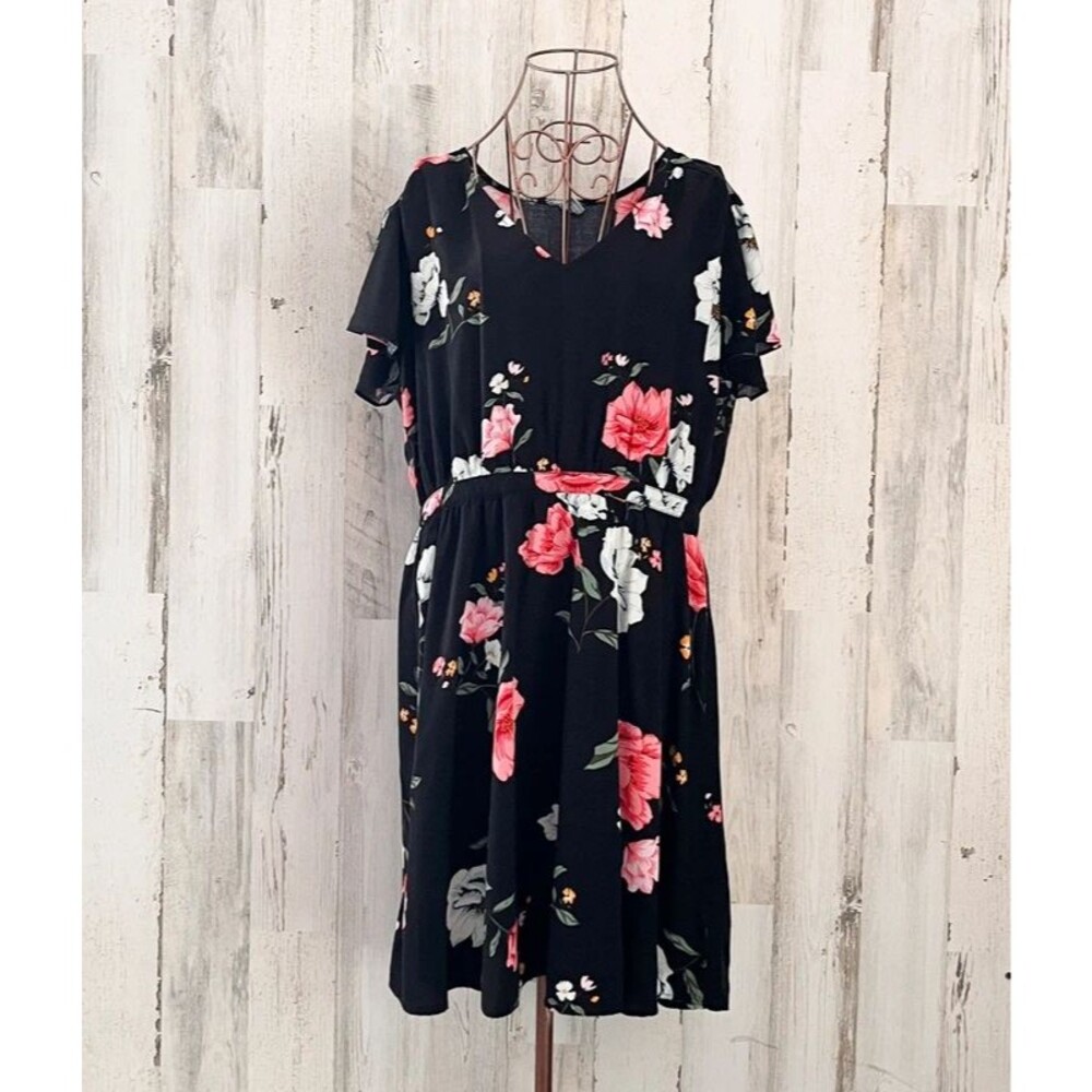 Black Boho Floral Short Sleeve Dress XL